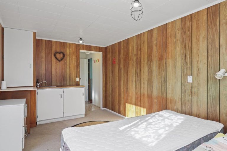 Photo of property in 42 Oxford Road, Lake Rotoma, Rotorua, 3074