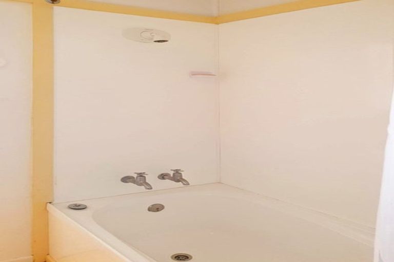 Photo of property in 92 Te Awa Avenue, Te Awa, Napier, 4110