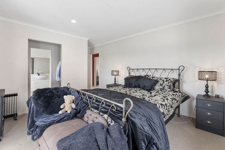 Photo of property in 25 Alverna Heights View, Gulf Harbour, Whangaparaoa, 0930