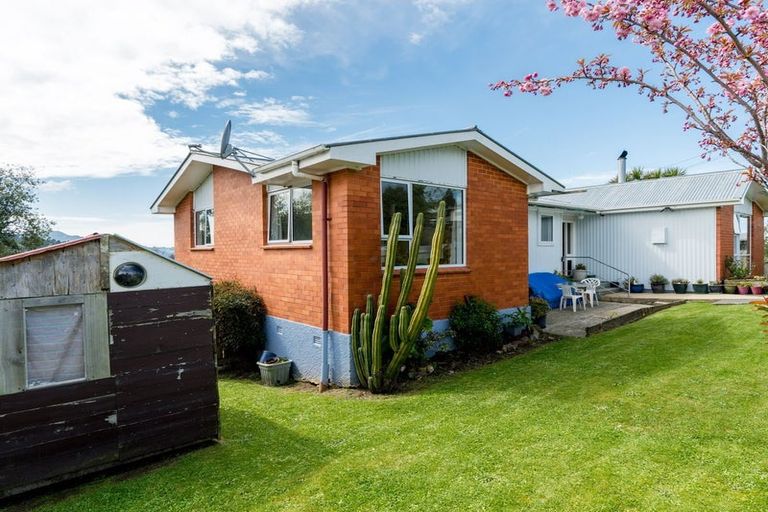 Photo of property in 226 Brockville Road, Brockville, Dunedin, 9011