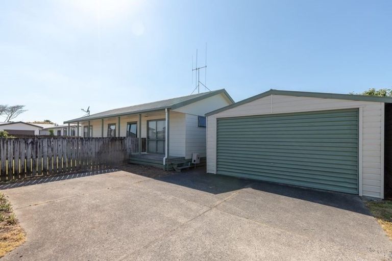 Photo of property in 27d Breckons Avenue, Nawton, Hamilton, 3200