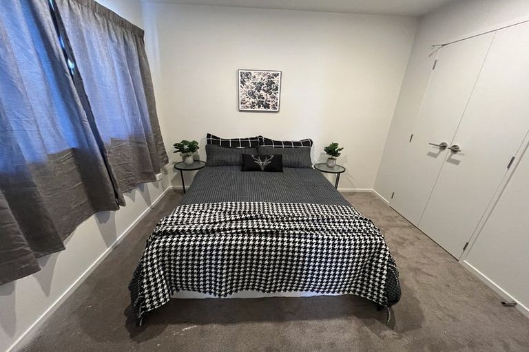 Photo of property in 1/535 Swanson Road, Ranui, Auckland, 0612