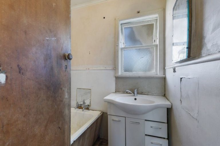 Photo of property in 27 Orchard Rise, Rosehill, Papakura, 2113