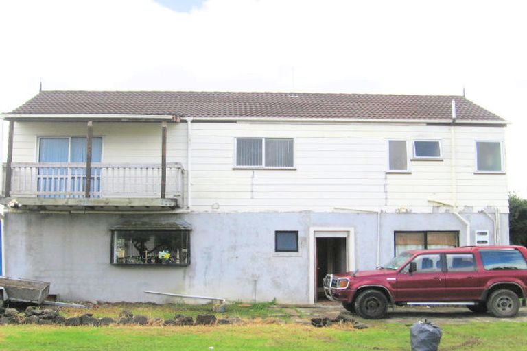 Photo of property in 2/1 Silverstone Place, Henderson, Auckland, 0612