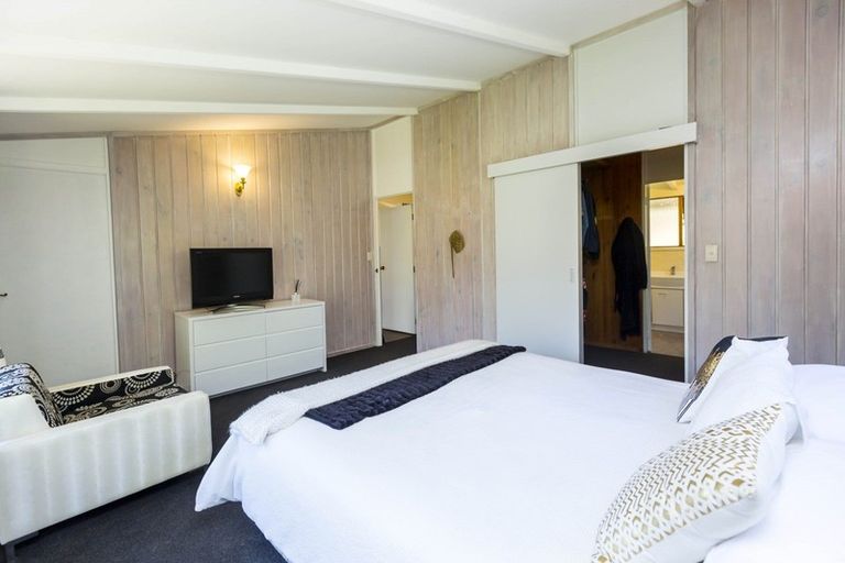 Photo of property in 8 Goodwin Place, Pinehaven, Upper Hutt, 5019