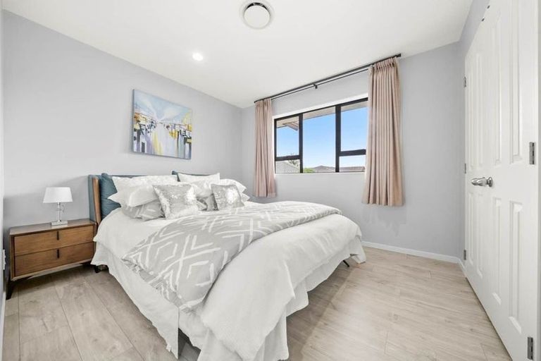 Photo of property in 19 Adelphi Place, Albany, Auckland, 0632