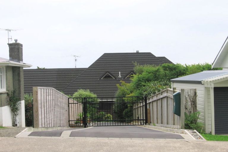 Photo of property in 90a Winara Avenue, Waikanae, 5036