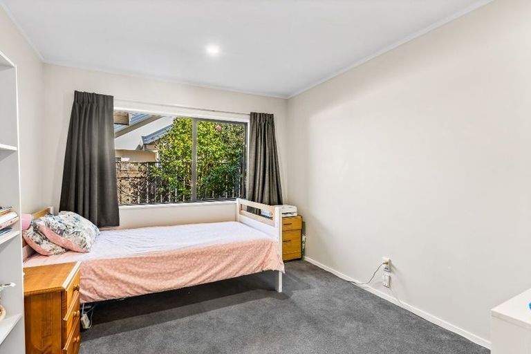 Photo of property in 31 Hadleigh Court, Paraparaumu, 5032