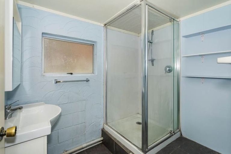 Photo of property in 29 Gladys Avenue, Glenfield, Auckland, 0629