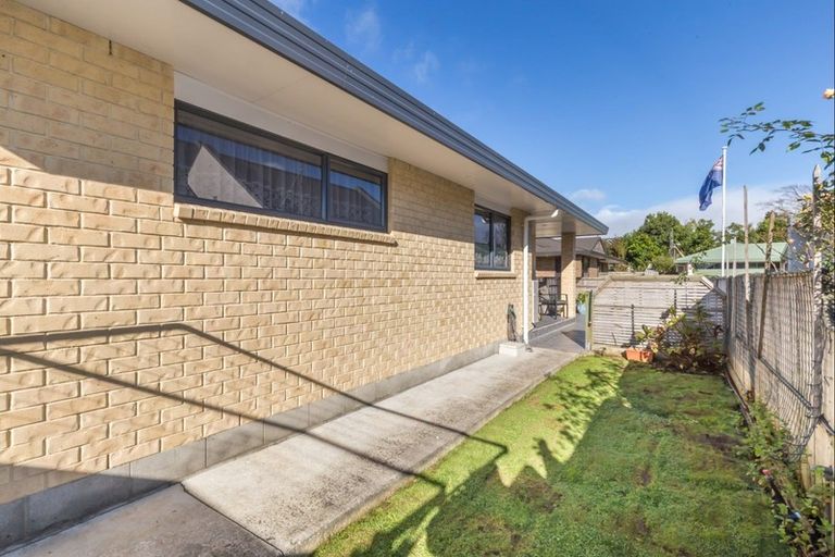 Photo of property in 5 Campbell Grove, Levin, 5510