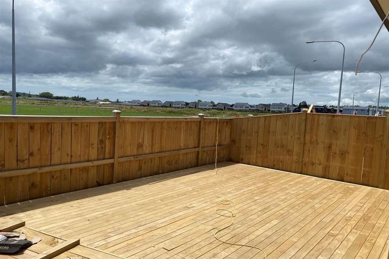 Photo of property in 141 Walters Road, Papakura, Takanini, 2110