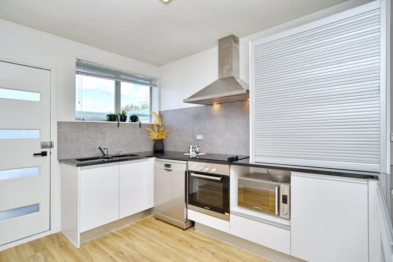 Photo of property in 2/27 Brockworth Place, Riccarton, Christchurch, 8011