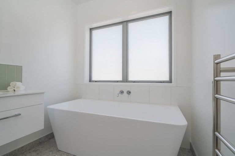 Photo of property in 271 Kupe Drive, Whitianga, 3510