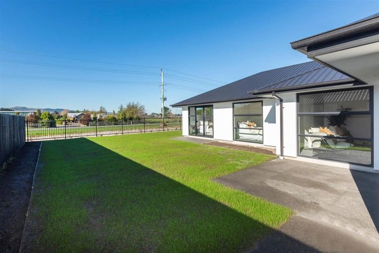 Photo of property in 42 Candlesticks Crescent, Lincoln, 7608