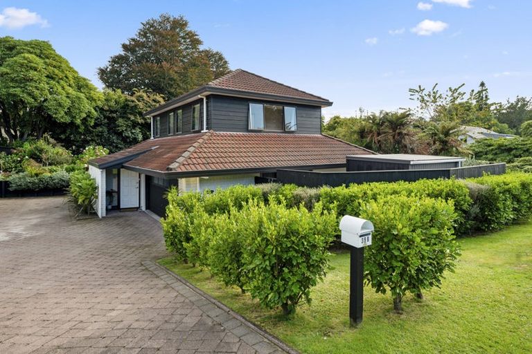 Photo of property in 39b Grand Vue Road, Kawaha Point, Rotorua, 3010