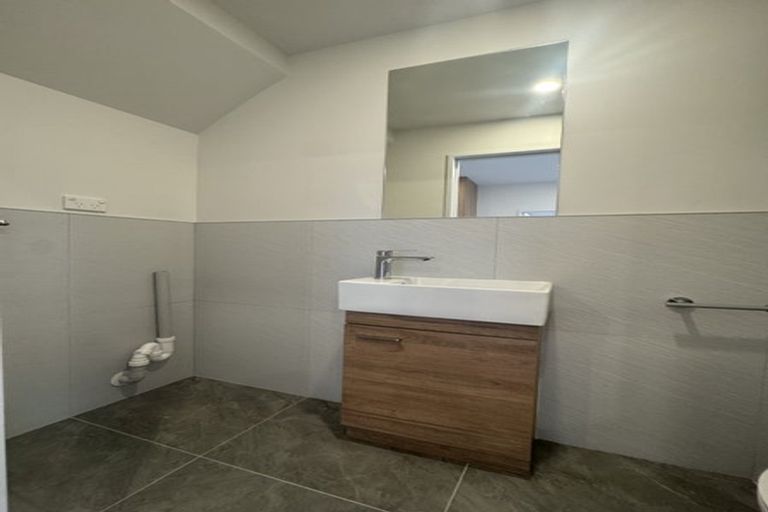 Photo of property in 11 Pipitea Place, Massey, Auckland, 0614