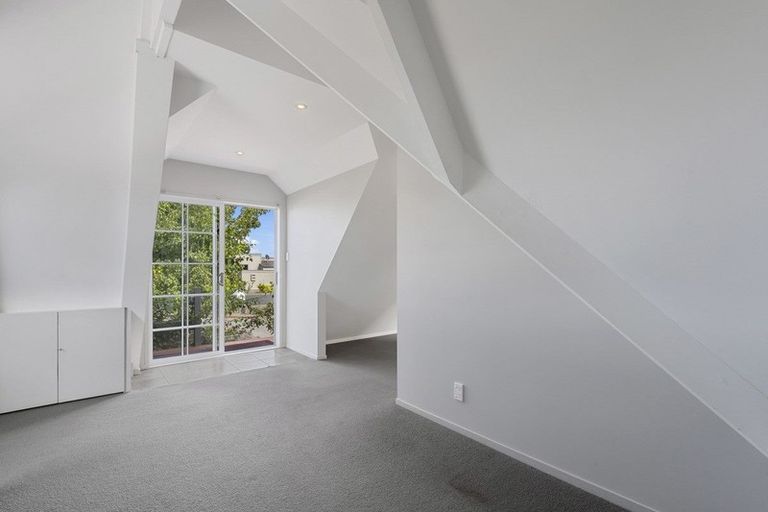 Photo of property in 4 Gould Street, Russell, 0202