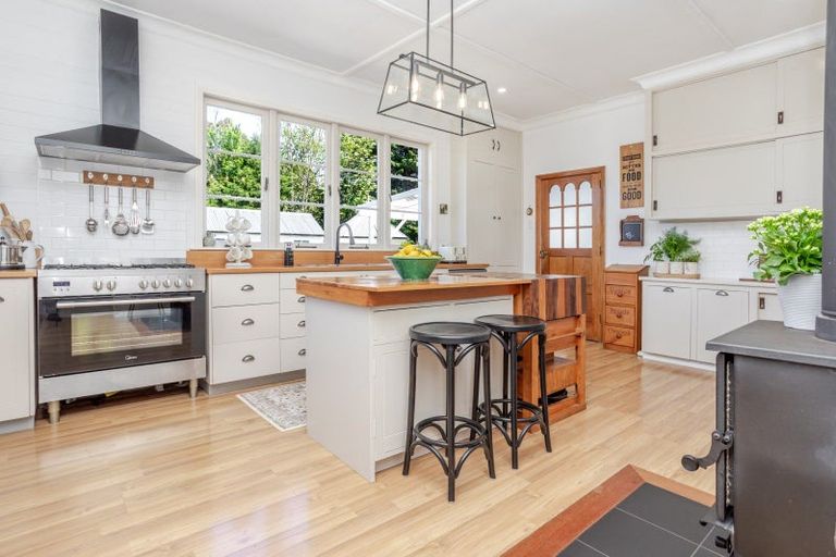 Photo of property in 89 Victoria Avenue, Dannevirke, 4930