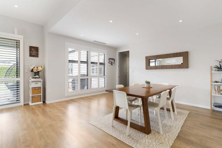 Photo of property in 80 Riverhead Point Drive, Riverhead, 0820