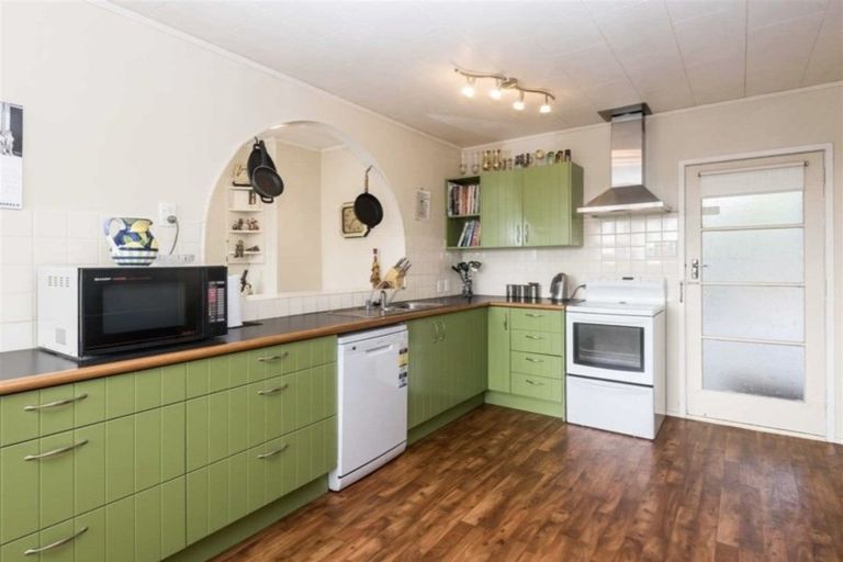 Photo of property in 8 Yeoman Place, Howick, Auckland, 2014