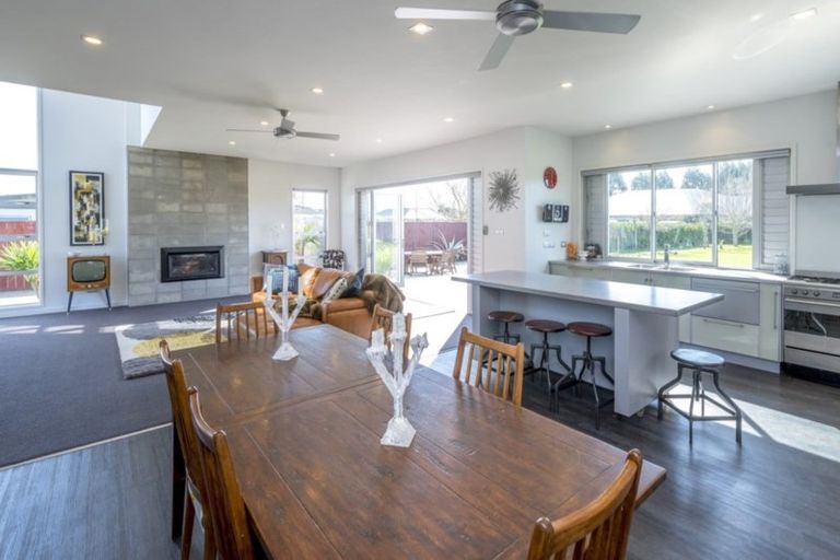 Photo of property in 24 Okarito Avenue, Levin, 5510