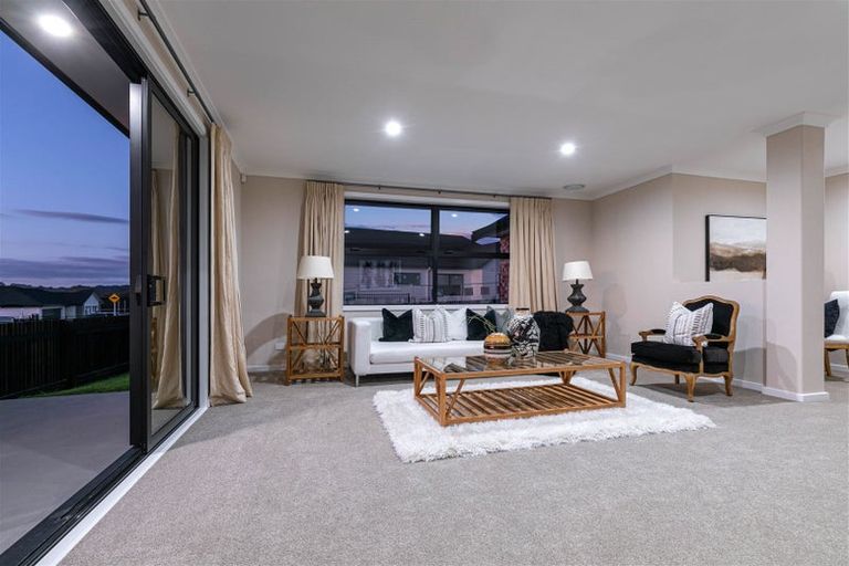 Photo of property in 1 Lordland Road, Wainui, 0932