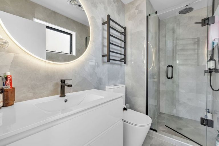 Photo of property in 19 Konoba Avenue, Kumeu, 0810