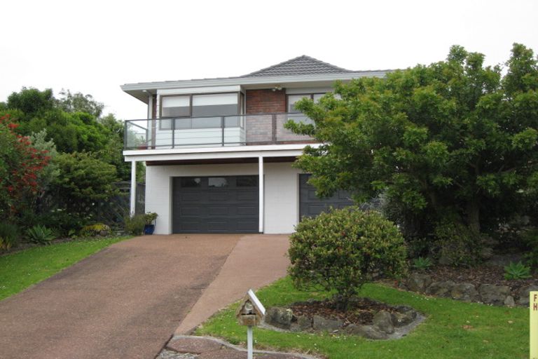 Photo of property in 8 Rakino Avenue, Manly, Whangaparaoa, 0930