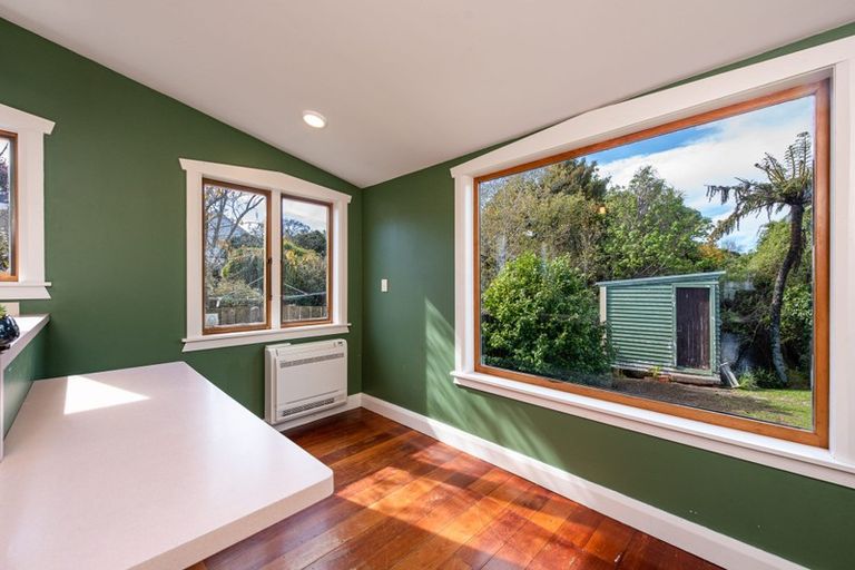 Photo of property in 65 Friend Street, Karori, Wellington, 6012