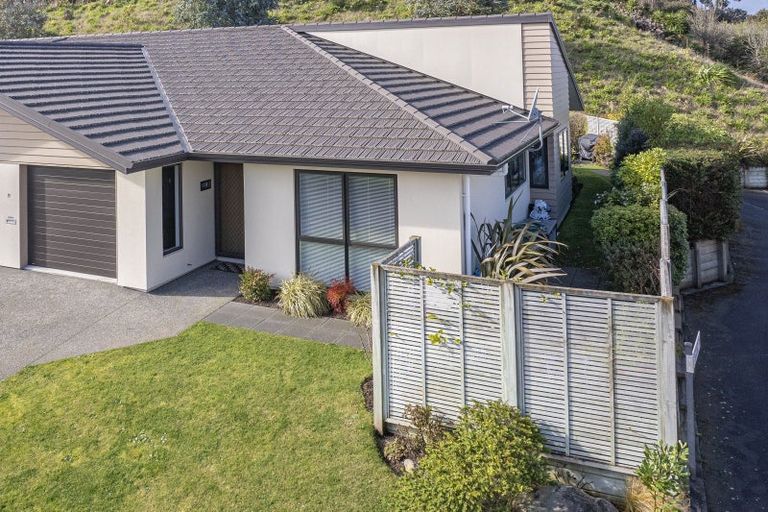 Photo of property in Caversham Park, 2/19 Caversham Road, Westmere, Whanganui, 4501