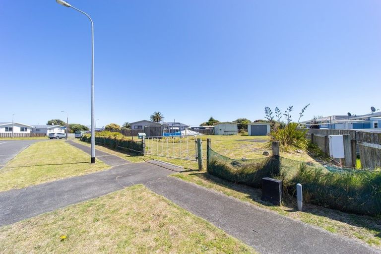 Photo of property in 9 Tainui Street, Castlecliff, Whanganui, 4501