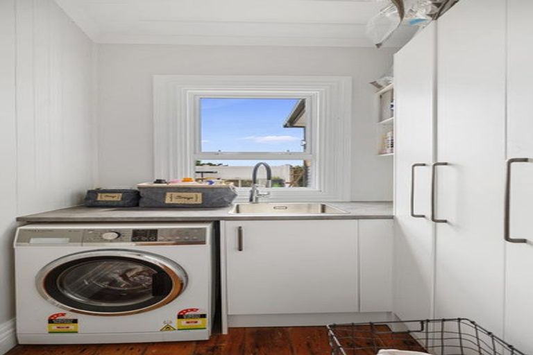 Photo of property in 81/81a Matarikoriko Road, Brixton, Waitara, 4382