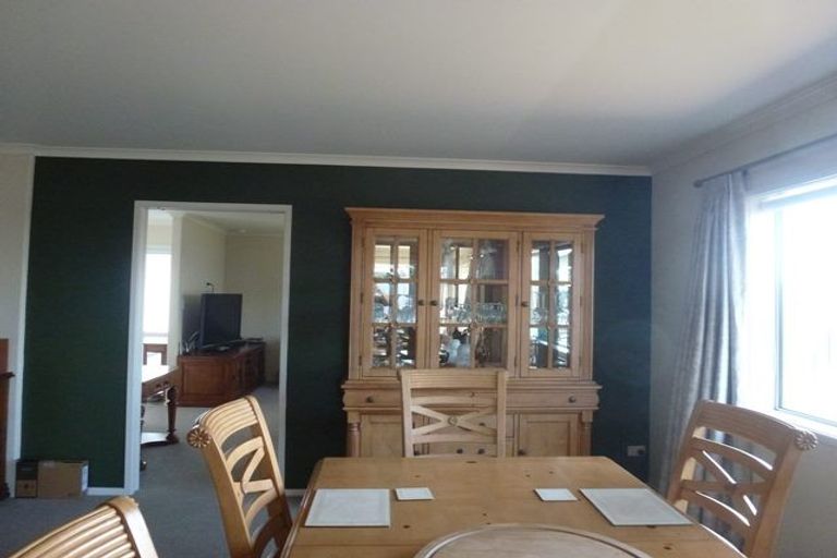 Photo of property in 33 Whakatomo Place, Havelock North, 4130