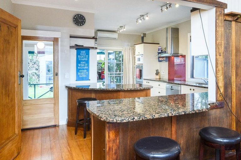 Photo of property in 151 Ruahine Street, Roslyn, Palmerston North, 4414