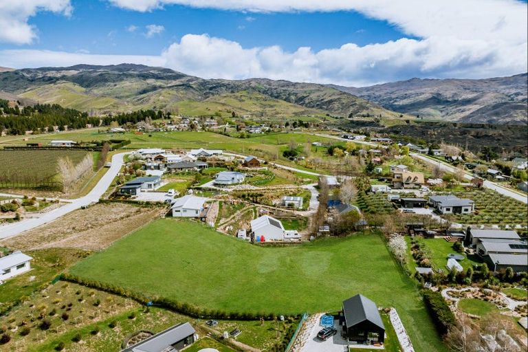 Photo of property in 49 Hall Road, Bannockburn, Cromwell, 9384