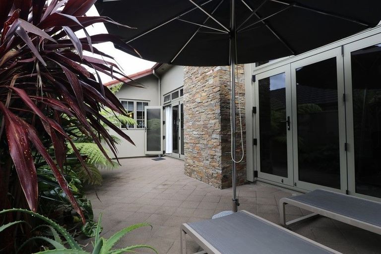 Photo of property in 1 Tarn Close, Pyes Pa, Tauranga, 3112