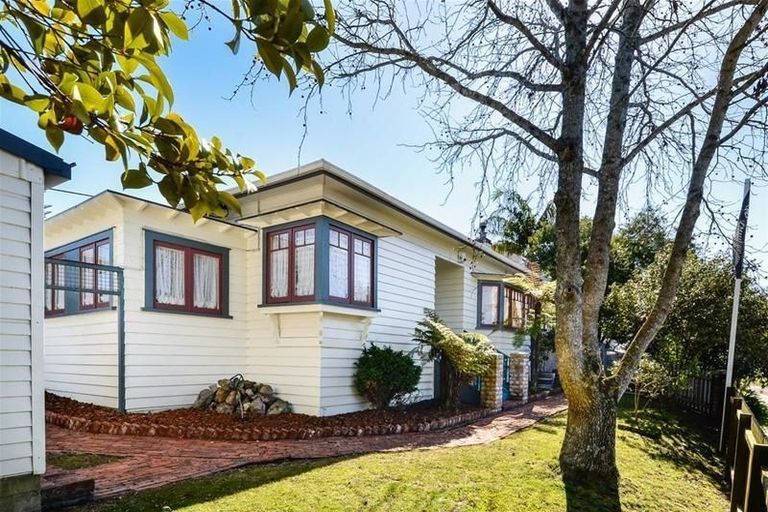 Photo of property in 1 Arawa Street, New Lynn, Auckland, 0600