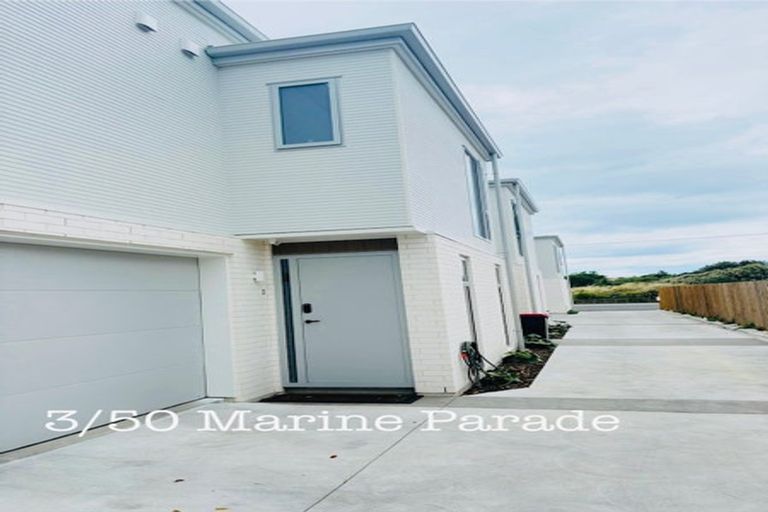 Photo of property in 3/50 Marine Parade, North New Brighton, Christchurch, 8083
