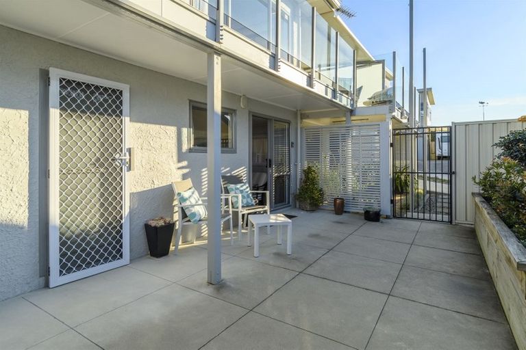 Photo of property in 8 Seaview Road, Otumoetai, Tauranga, 3110
