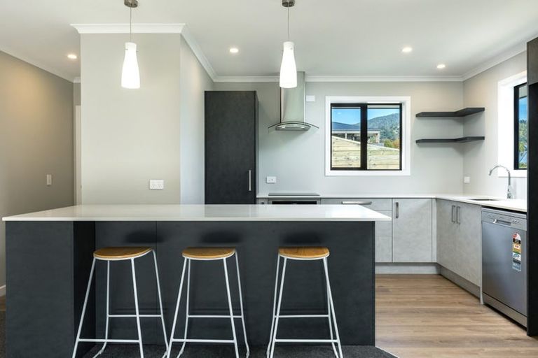 Photo of property in 22 Discovery Way, Waikawa, Picton, 7220