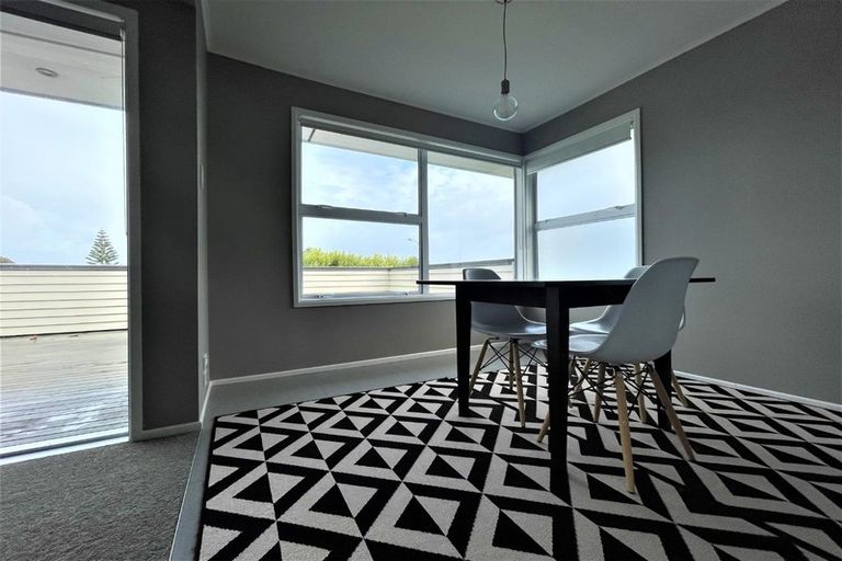 Photo of property in 21 Seon Place, Birkdale, Auckland, 0626