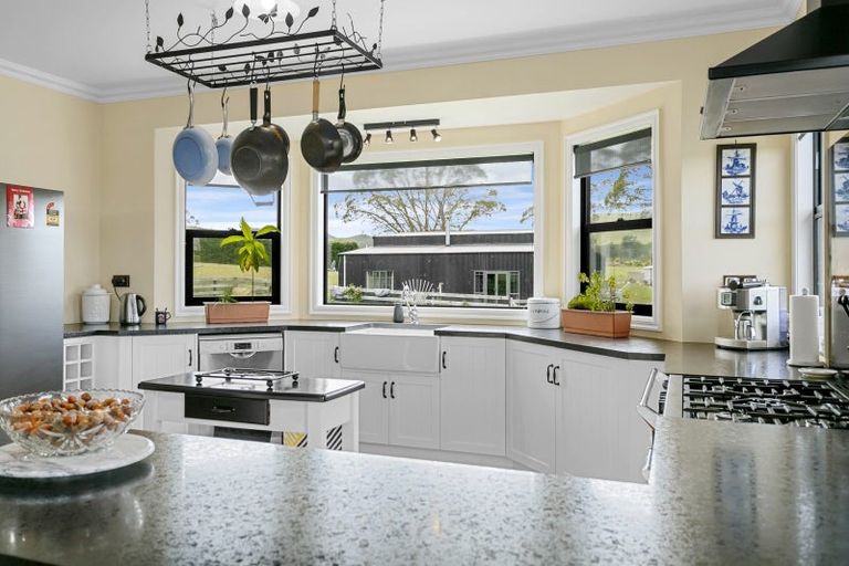 Photo of property in 736 Tukairangi Road, Kinloch, Taupo, 3385