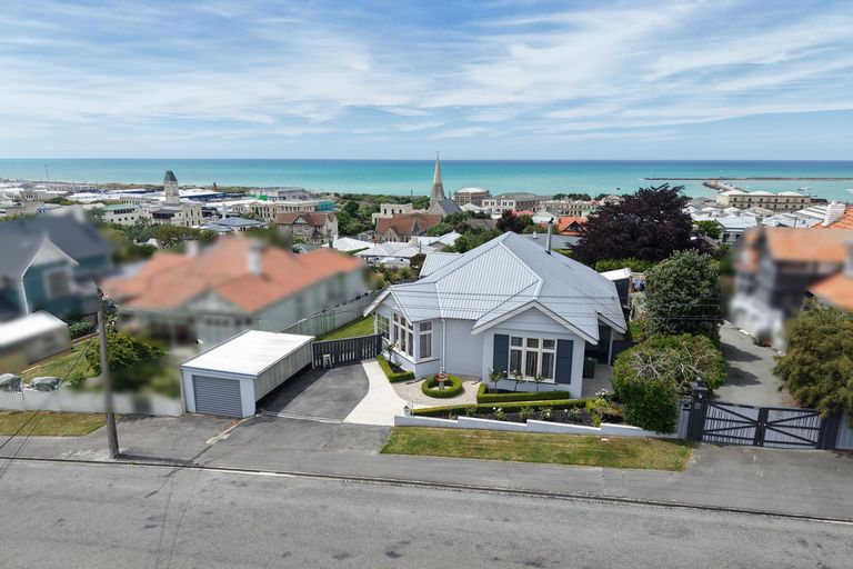 Photo of property in 9 Ure Street, South Hill, Oamaru, 9400