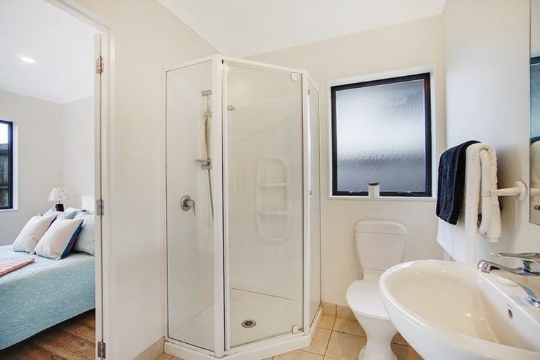 Photo of property in 20 Speyside Crescent, Flat Bush, Auckland, 2016