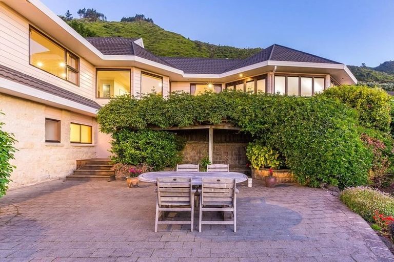 Photo of property in 243 Huia Street, Waikanae, 5391