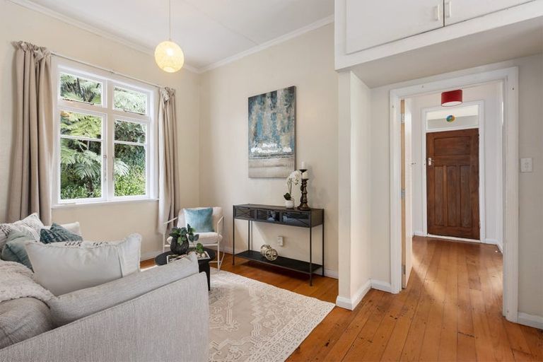 Photo of property in 94 Holloway Road, Aro Valley, Wellington, 6021