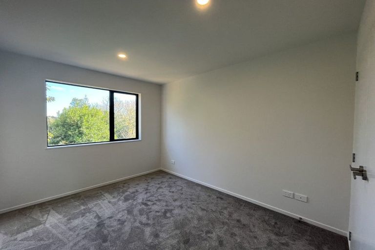 Photo of property in 44e Westgate Drive, Westgate, Auckland, 0614