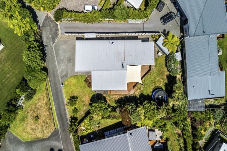 Photo of property in 5d Tui Grove, Oakura, 4314