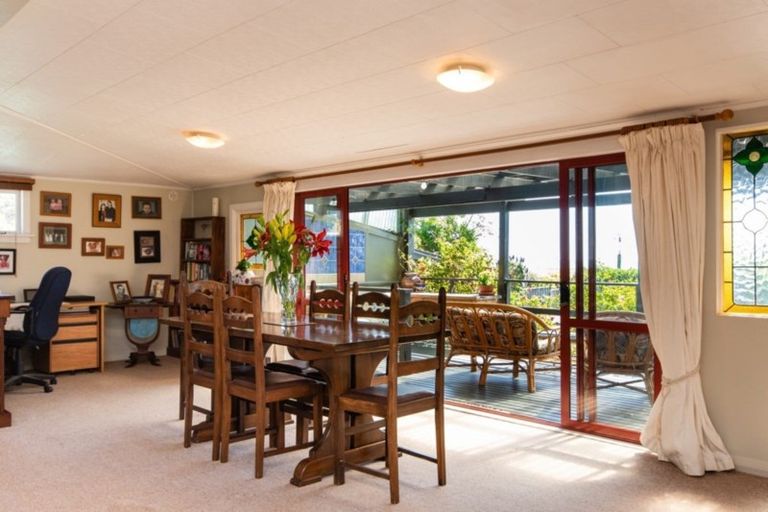 Photo of property in 24 Wellwood Terrace, Te Awanga, 4102