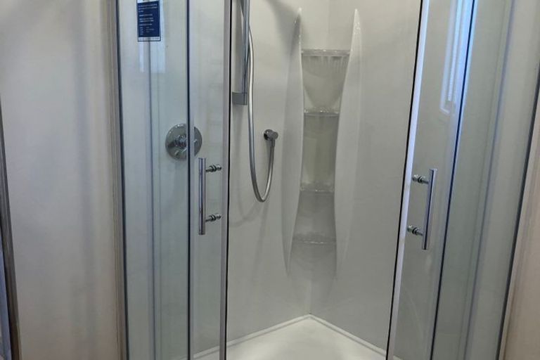 Photo of property in 38 Oreil Avenue, West Harbour, Auckland, 0618